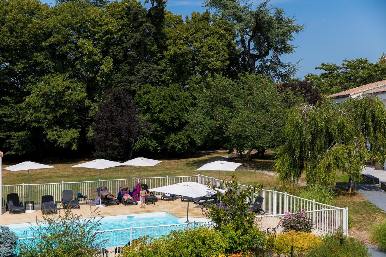 Logis LE RABELAIS Hôtel- Restaurant - SPA Fontenay-le-Comte Exterior foto
